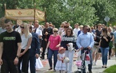 Tarnobrzeg. Procesja w parafii Matki Bożej Częstochowskiej