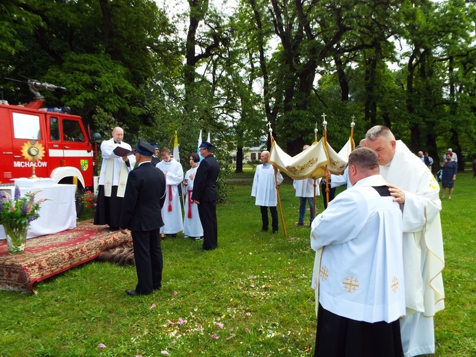 Uroczystość Bożego Ciała w Puszczy Mariańskiej