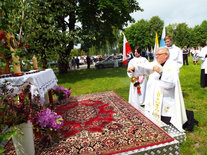 Uroczystość Bożego Ciała w Puszczy Mariańskiej