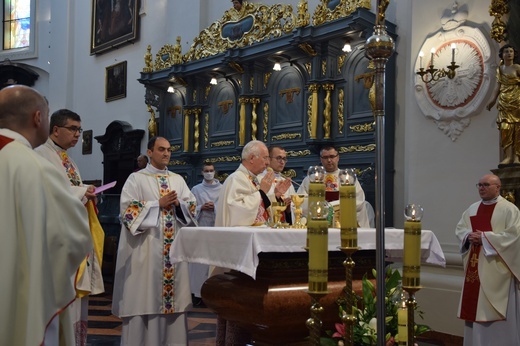 Boże Ciało w Łowiczu - Msza św. 