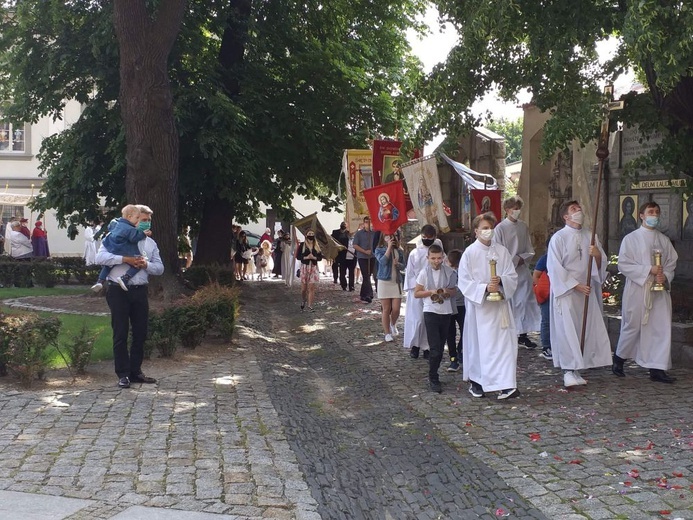 Strzegom. Parafia pw. Świętych Apostołów Piotra i Pawła