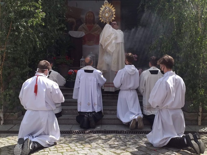 Strzegom. Parafia pw. Świętych Apostołów Piotra i Pawła