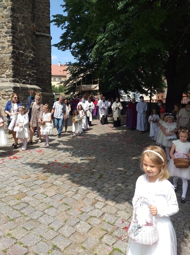 Strzegom. Parafia pw. Świętych Apostołów Piotra i Pawła