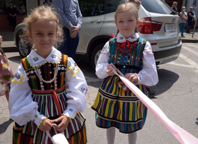 Procesja Bożego Ciała w opoczyńskiej parafii św. Bartłomieja