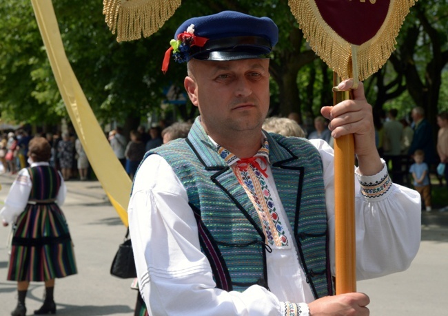 Procesja Bożego Ciała w opoczyńskiej parafii św. Bartłomieja