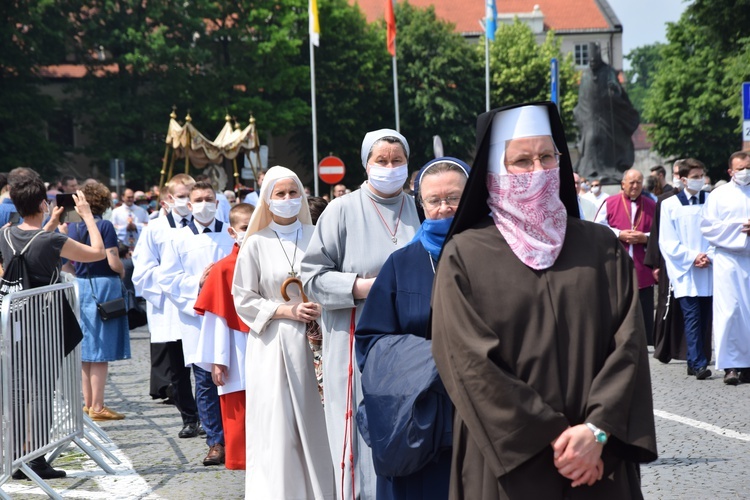 Boże Ciało w Łowiczu - procesja