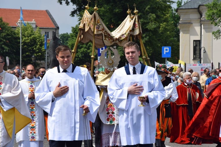 Boże Ciało w Łowiczu - procesja