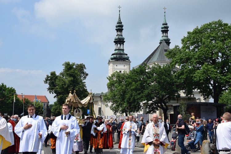 Boże Ciało w Łowiczu - procesja