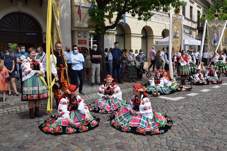 Boże Ciało w Łowiczu - procesja