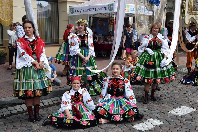 Boże Ciało w Łowiczu - procesja
