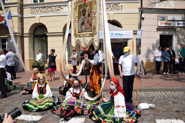 Boże Ciało w Łowiczu - procesja