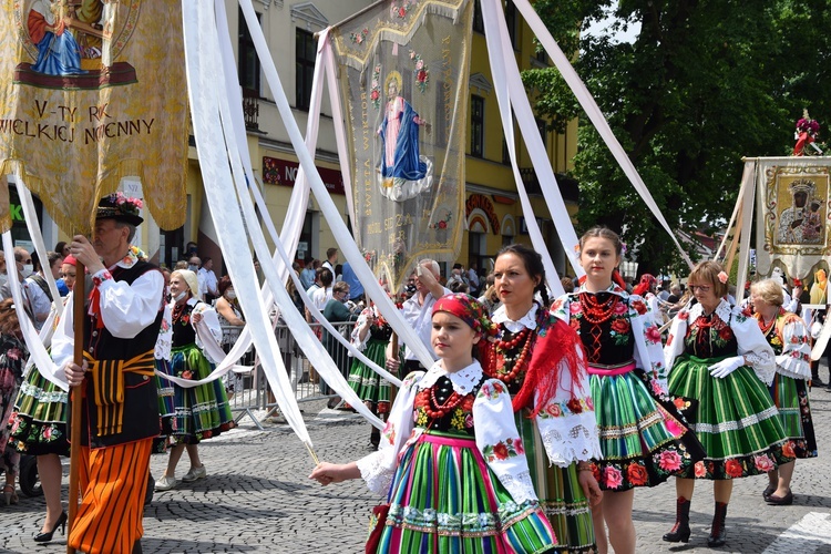 Boże Ciało w Łowiczu - procesja