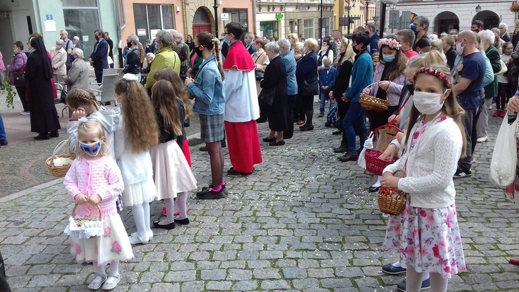 Wałbrzych. Parafia pw. Aniołów Stróżów