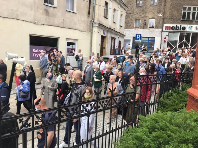 Wałbrzych. Parafia pw. Aniołów Stróżów