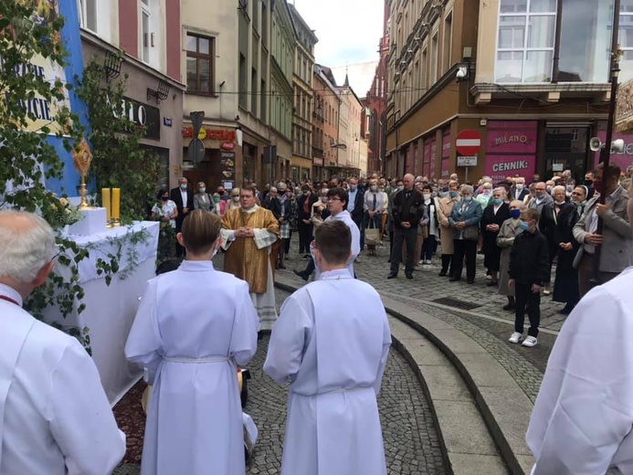 Wałbrzych. Parafia pw. Aniołów Stróżów