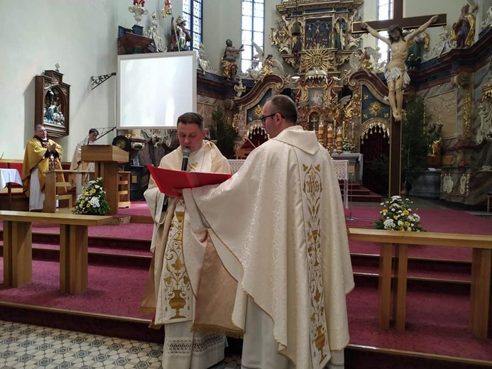 Dzierżoniów. Parafia pw. św. Jerzego