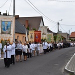 Dobrzyń nad Wisłą. Procesja Bożego Ciala do 4 ołtarzy w parafii Wniebowzięcia NMP