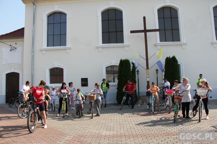 Parafialna pielgrzymka z Białołęki do Grodowca