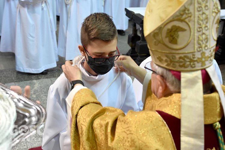 Promocja nowych lektorów i ceremoniarzy w diecezji świdnickiej