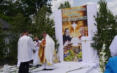 Także w parafii w Lubanii wierni przywołali postać św. Jana Pawła II i kard. Wyszyńskiego.