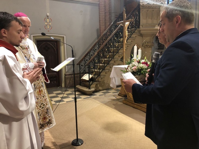 Bierzmowanie i odpust w Pieszycach