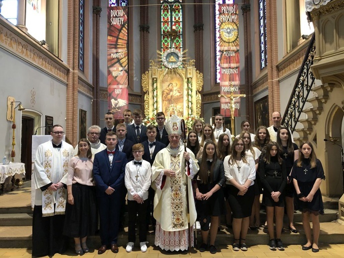 Bierzmowanie i odpust w Pieszycach