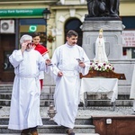 Poświęcenie figury Matki Bożej Fatimskiej na noworudzkim Rynku