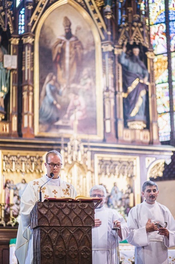 Poświęcenie figury Matki Bożej Fatimskiej na noworudzkim Rynku