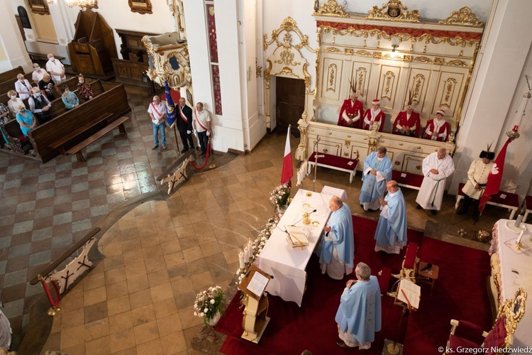 Msza św. odpustowa z udziałem apostolstwa trzeźwości w Rokitnie