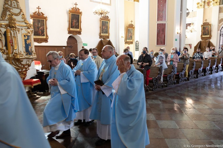 Msza św. odpustowa z udziałem apostolstwa trzeźwości w Rokitnie