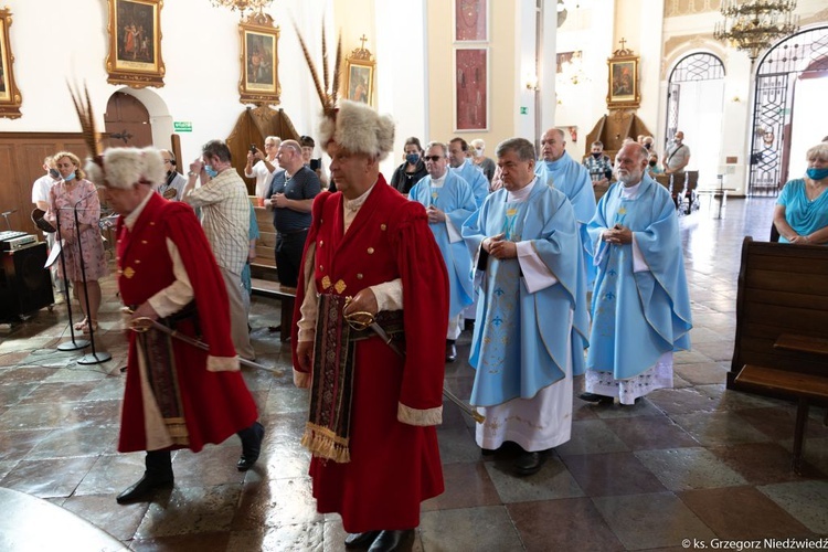 Msza św. odpustowa z udziałem apostolstwa trzeźwości w Rokitnie