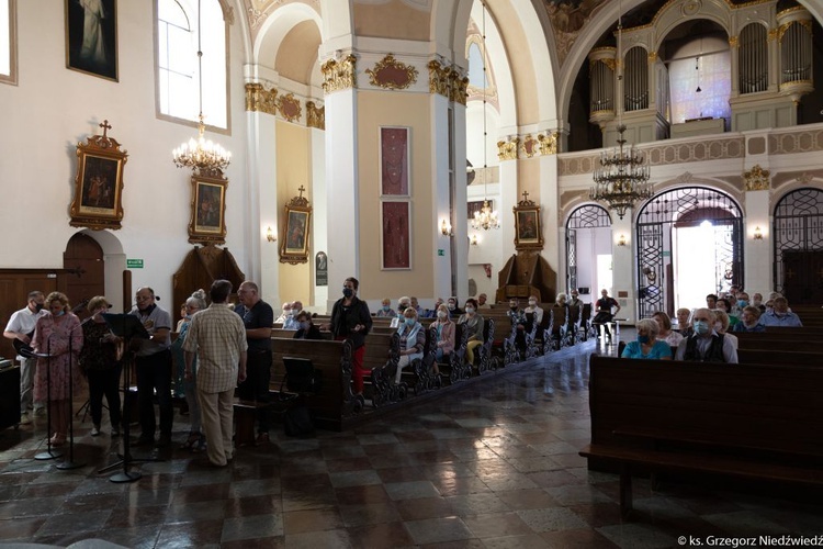 Msza św. odpustowa z udziałem apostolstwa trzeźwości w Rokitnie