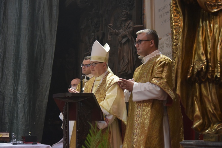 Błogosławieństwo nowych lektorów i ceremoniarzy
