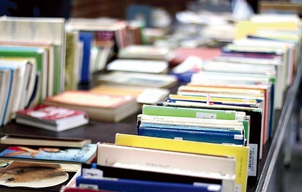 Biblioteka Elbląska stara się nie tracić kontaktu z czytelnikami.