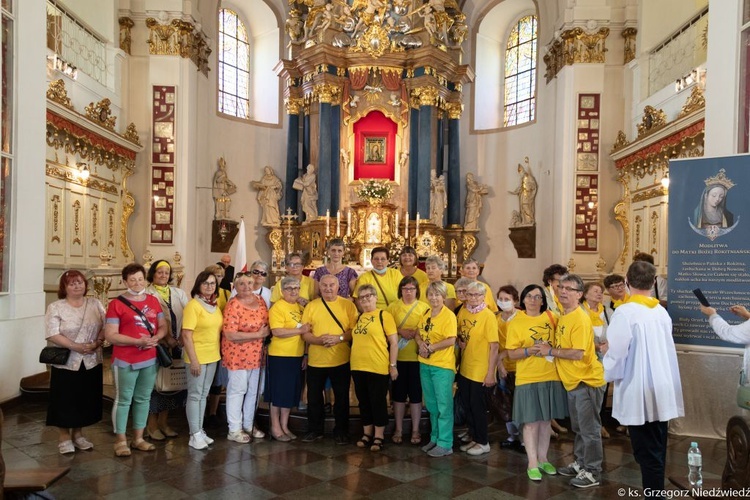 Pielgrzymka chorych i cierpiących oraz służby zdrowia do Rokitna