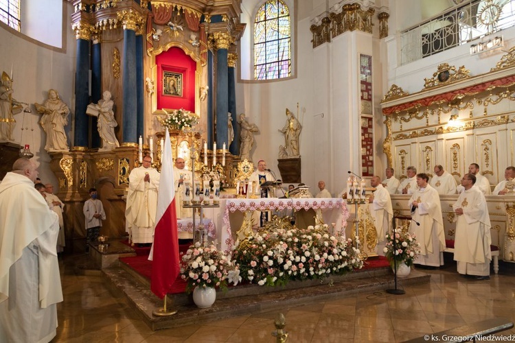 Pielgrzymka chorych i cierpiących oraz służby zdrowia do Rokitna