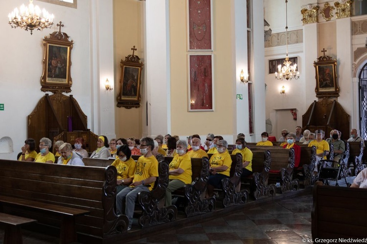 Pielgrzymka chorych i cierpiących oraz służby zdrowia do Rokitna