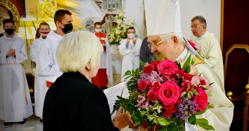 Jubilat odbierał życzenia od parafian, współpracowników, a także wielu osób, które nadesłały listy z wielu miejsc w Polsce i na świecie.