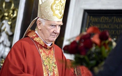 Biskup Ignacy Dec w czasie obchodów święta patronalnego. 