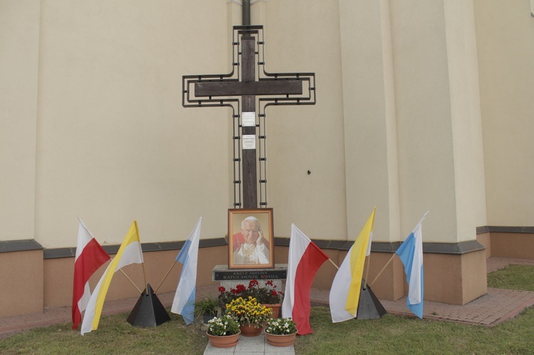 Borowa k. Mielca. Uczcili 100-lecie narodzin Jana Pawła II