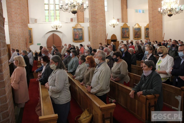 Parafia NSPJ w Żarach ma 40 lat