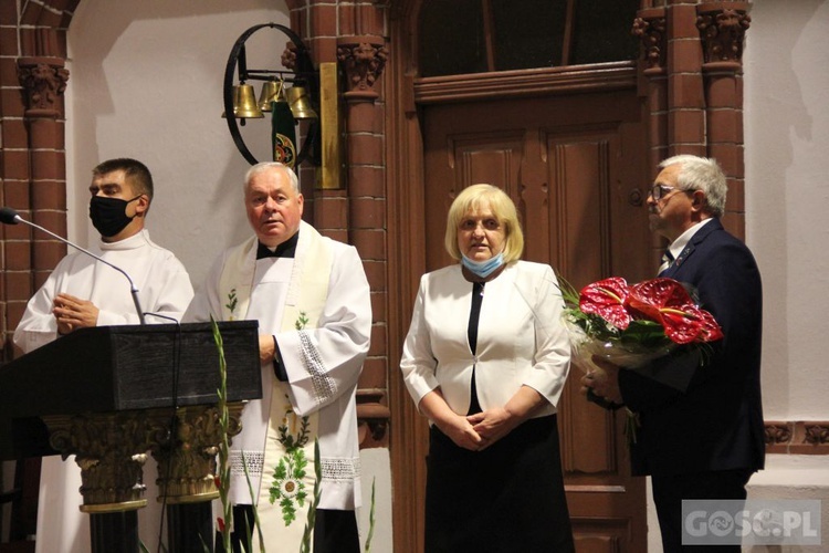 Parafia NSPJ w Żarach ma 40 lat