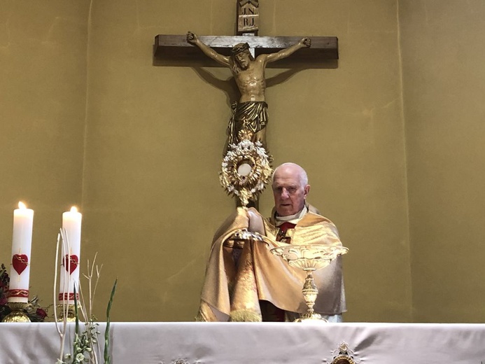 Msza św. i procesja w parafii pw. Najświętszego Serca Pana Jezusa w Ząbkowicach Śląskich