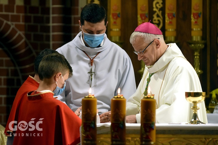 Msza św. odpustowa z poświęceniem ołtarza w Żarowie