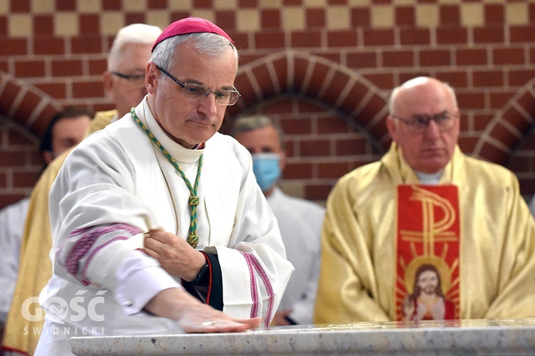 Msza św. odpustowa z poświęceniem ołtarza w Żarowie