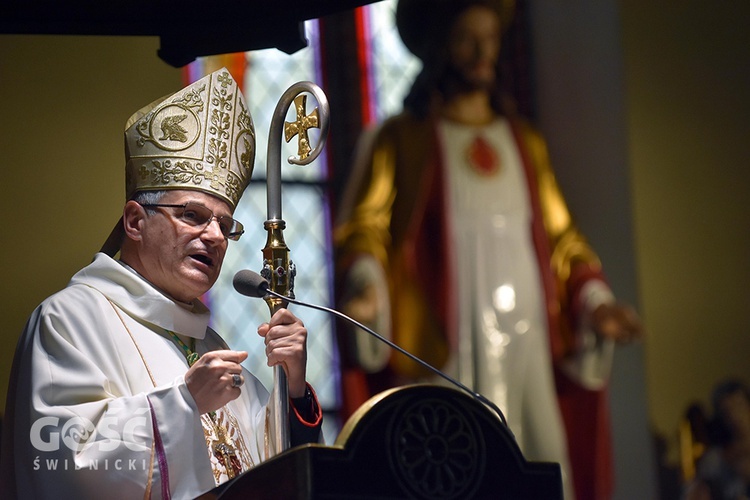 Msza św. odpustowa z poświęceniem ołtarza w Żarowie