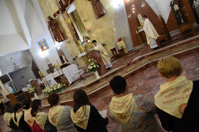 Straż Honorowa w Chomranicach