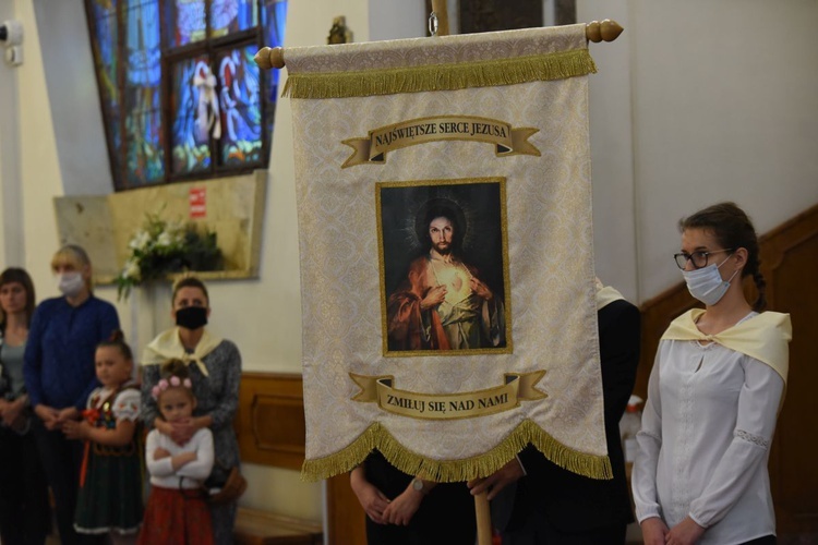 Straż Honorowa w Chomranicach