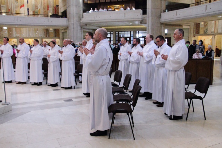 Błogosławieństwo nowych nadzwyczajnych szafarzy Komunii Świętej 2020