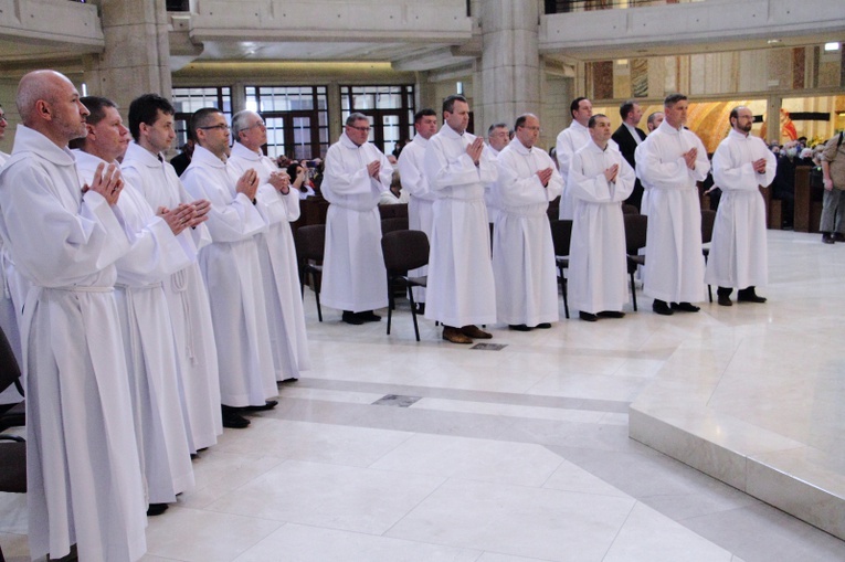 Błogosławieństwo nowych nadzwyczajnych szafarzy Komunii Świętej 2020